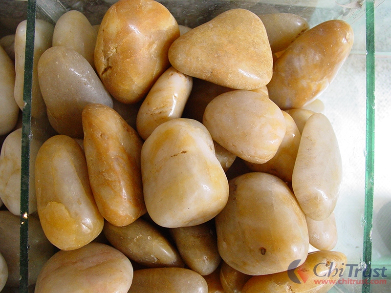 Yellow Natural pebbles